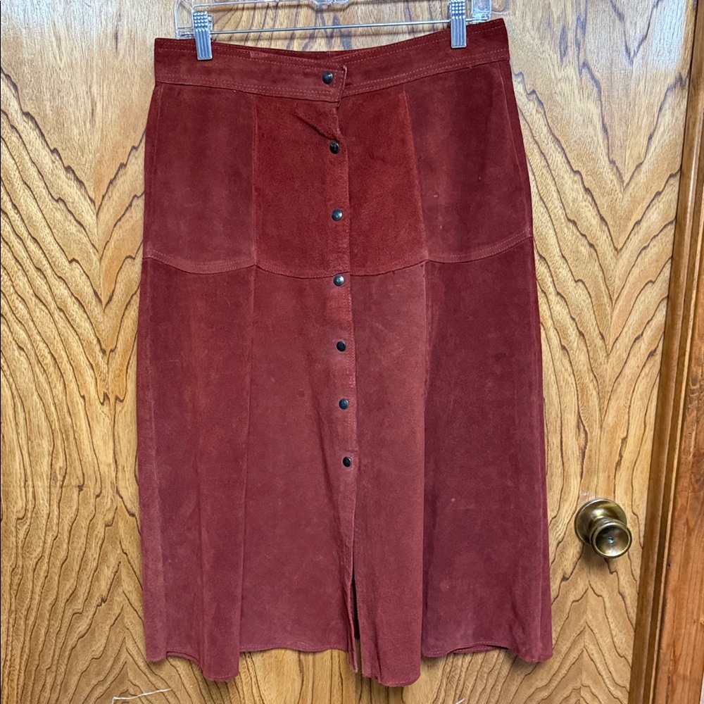 Vintage Rust Button-Front Suede Skirt Size 6. - Picture 1 of 6